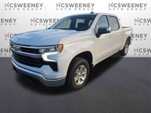 Used 2024 Chevrolet Silverado 1500 LT image 3
