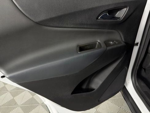 Used 2022 Chevrolet Equinox LT AWD/4WD image 27