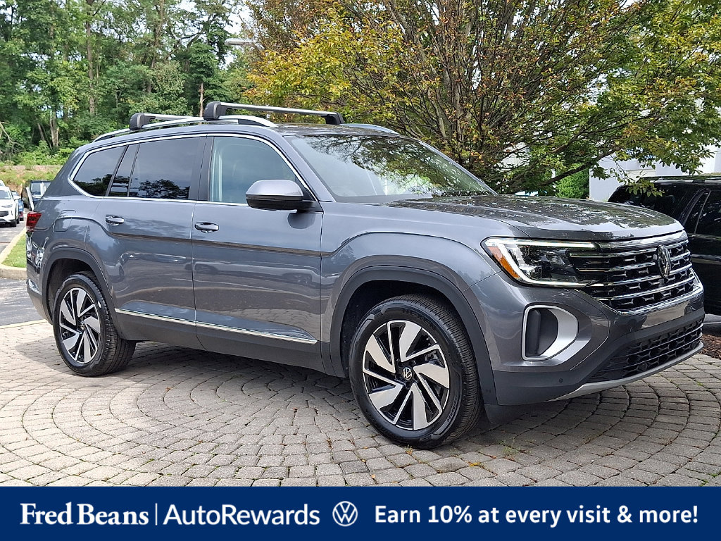 Certified 2025 Volkswagen Atlas SEL AWD/4WD image 1