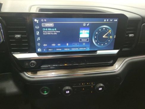 Used 2023 Chevrolet Silverado 1500 LT AWD/4WD image 26