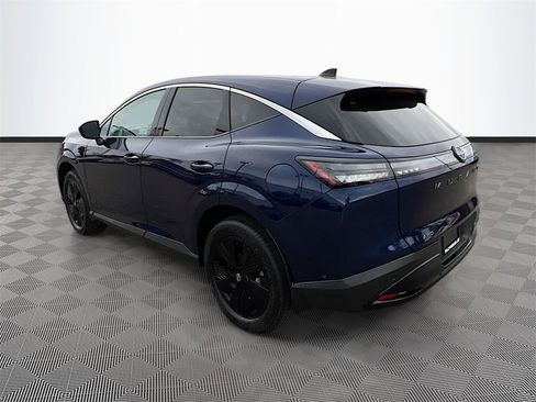New 2025 Nissan Murano SV image 5