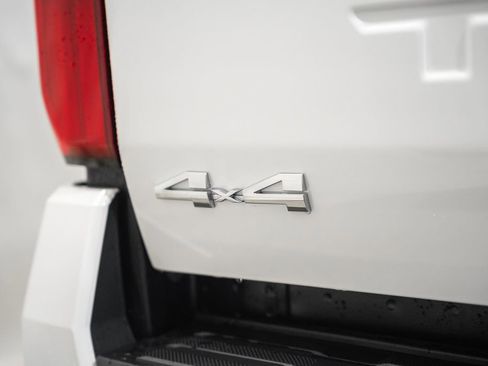 New 2026 Toyota Tacoma SR5 image 7