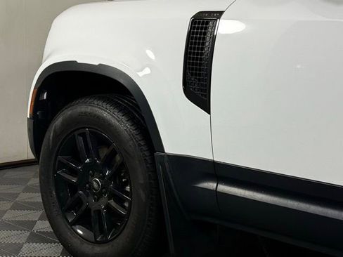 Used 2024 Land Rover Defender 110 S image 15