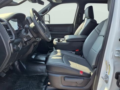 New 2026 RAM 3500 Tradesman w/ Chrome Appearance Group A AWD/4WD image 8