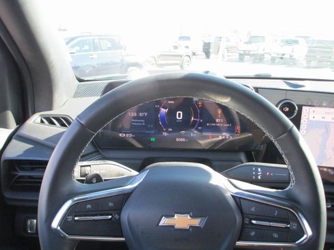 Used 2026 Chevrolet Silverado EV LT image 27