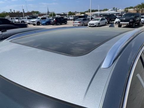 Used 2023 Buick Envision Avenir image 8