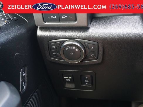 Used 2016 Ford F150 XLT w/ Equipment Group 302A Luxury AWD/4WD image 29