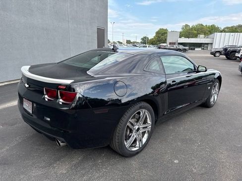Used 2010 Chevrolet Camaro SS w/ RS Package RWD image 12