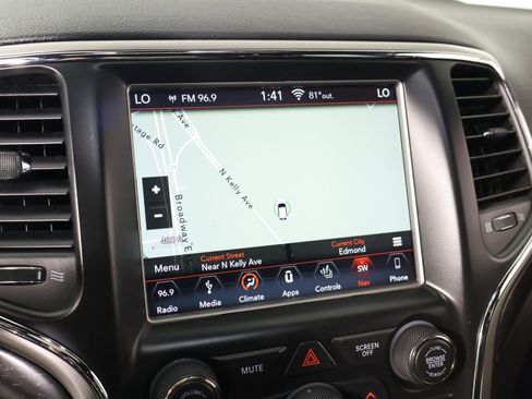 Used 2018 Jeep Grand Cherokee Altitude image 7