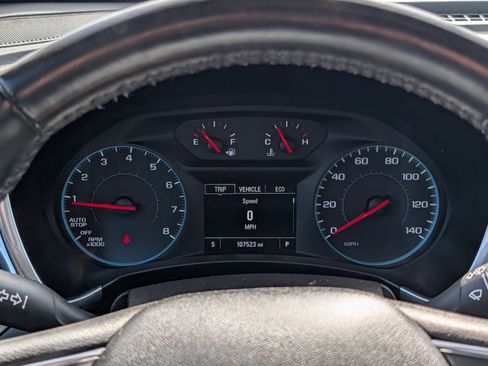 Used 2018 Chevrolet Equinox LT image 25