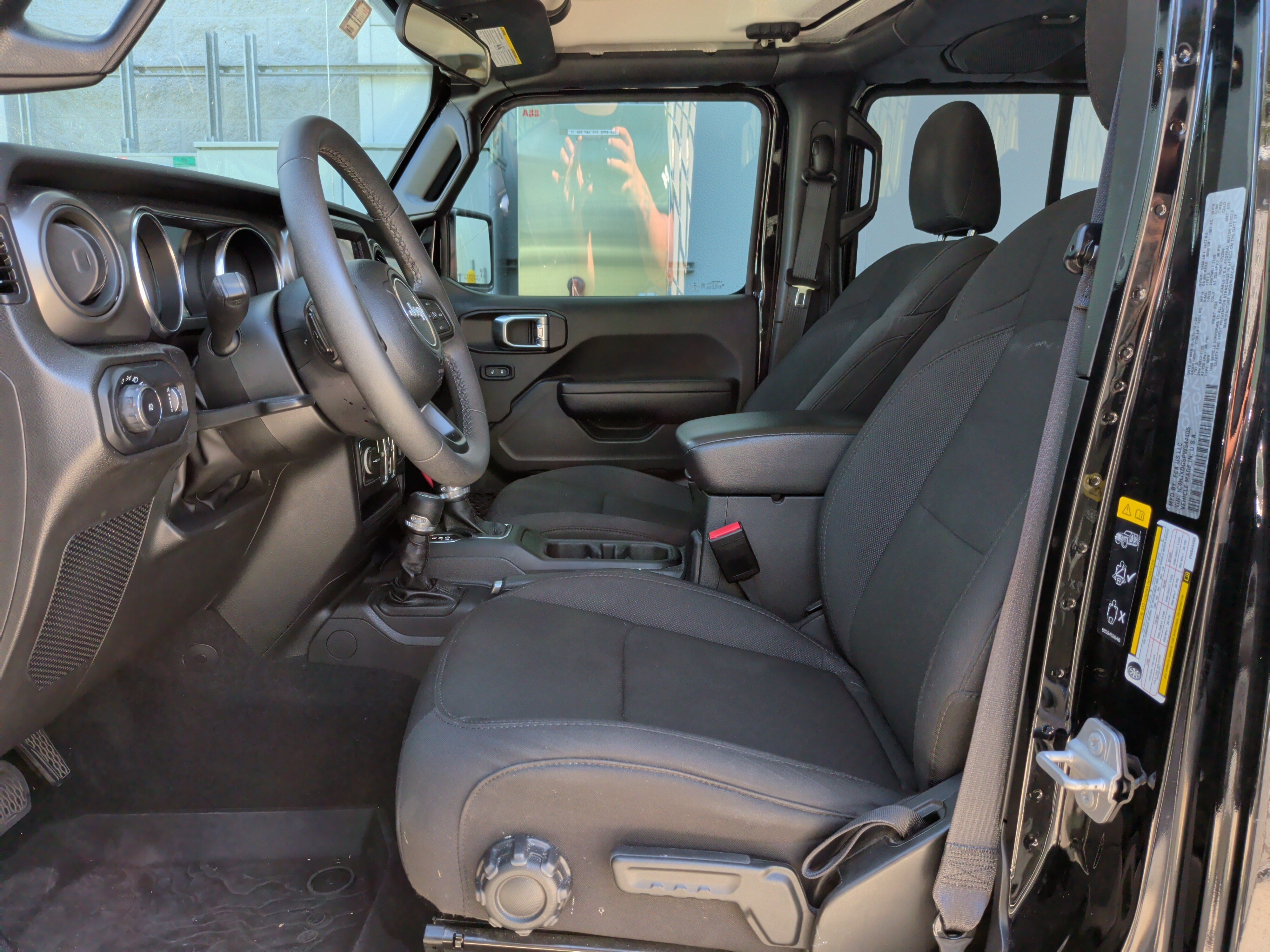 Used 2023 Jeep Wrangler Unlimited Sport AWD/4WD image 15