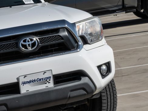 Used 2014 Toyota Tacoma PreRunner w/ SR5 Package image 7
