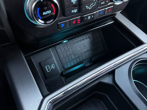 Used 2021 Ford F250 Platinum w/ FX4 Off-Road Package image 23