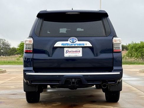 Used 2024 Toyota 4Runner Limited AWD/4WD image 8