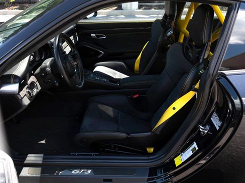 Used 2018 Porsche 911 GT3 RWD image 52
