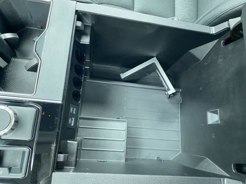 Used 2024 Toyota Tundra Limited image 20