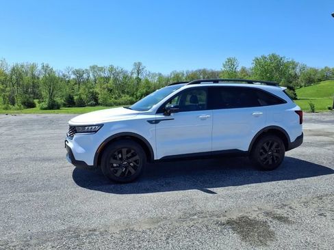 Used 2023 Kia Sorento S w/ Panoramic Sunroof Package AWD/4WD image 41