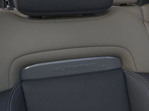 New 2026 GMC Hummer EV 2X e4WD Crew Cab image 21