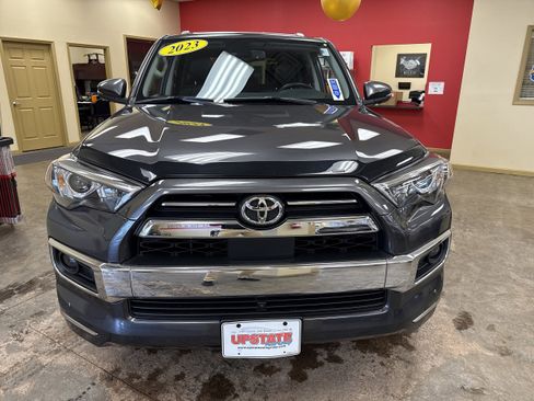 Used 2023 Toyota 4Runner Limited image 2