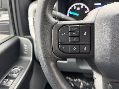 Certified 2025 Ford F250 XLT image 16