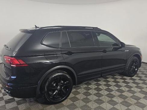 Used 2024 Volkswagen Tiguan SE R-Line w/ MDO Package, Three-Row image 4