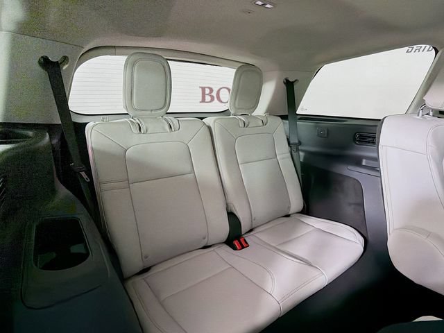 New 2026 Lincoln Aviator 2WD image 30