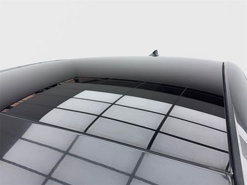 Used 2022 Alfa Romeo Giulia Veloce image 13