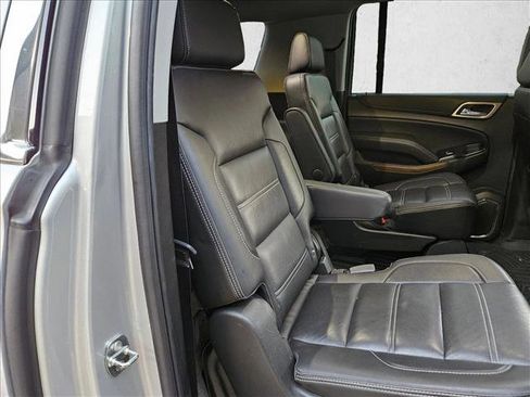 Used 2019 GMC Yukon XL Denali image 25