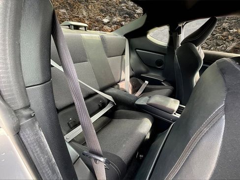 Used 2018 Toyota 86 image 23