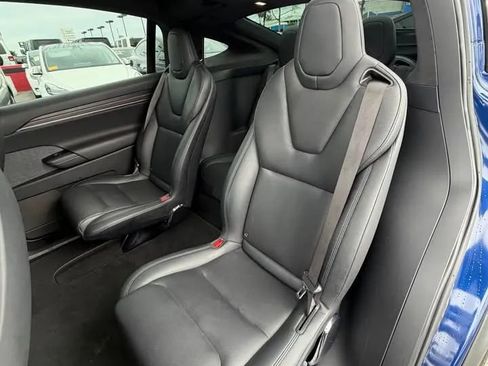 Used 2022 Tesla Model X image 13