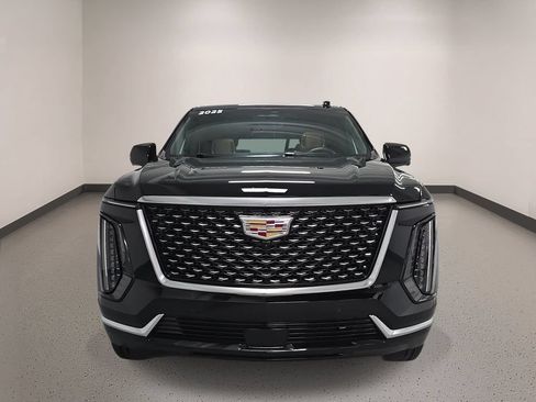 Used 2025 Cadillac Escalade Premium Luxury w/ Touring Package AWD/4WD image 9