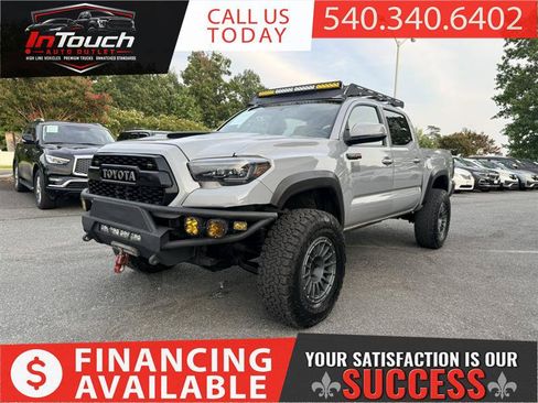 Used 2017 Toyota Tacoma TRD Pro AWD/4WD image 1
