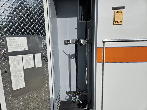 Used 2016 Ford F350 XLT image 10