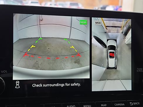 New 2025 Nissan Pathfinder SL image 24