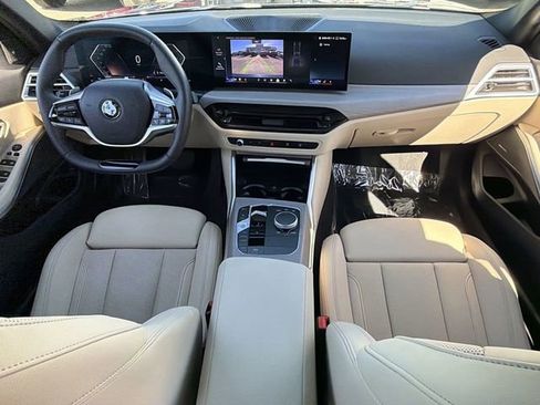 Certified 2025 BMW 330i Sedan w/ Convenience Package image 17