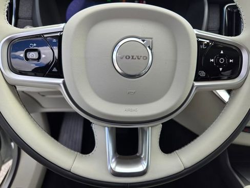 New 2026 Volvo XC90 T8 Ultra w/ Protection Package Premier image 25