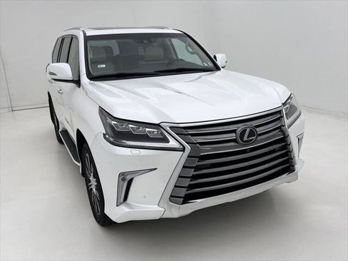 Certified 2021 Lexus LX 570 4WD w/ Luxury Package image 7