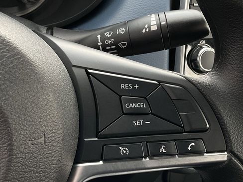 Used 2025 Nissan Versa SV image 23