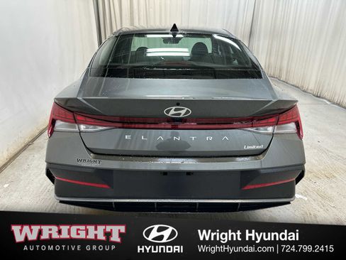 New 2026 Hyundai Elantra Limited FWD image 5