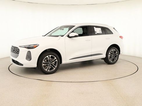 New 2025 Audi Q5 Premium image 13