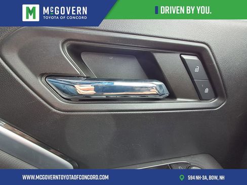 Used 2023 Chevrolet Colorado Z71 w/ Z71 Convenience Package 2 image 11