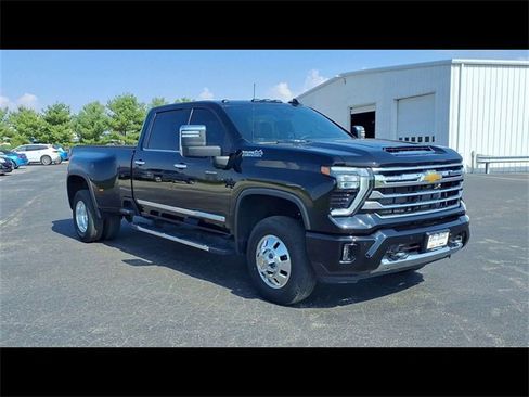 Certified 2024 Chevrolet Silverado 3500 High Country w/ High Country Premium Package image 2