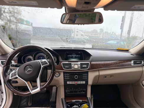 Used 2016 Mercedes-Benz E 350 4MATIC Wagon image 6