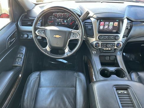 Used 2016 Chevrolet Suburban LT w/ Luxury Package image 9