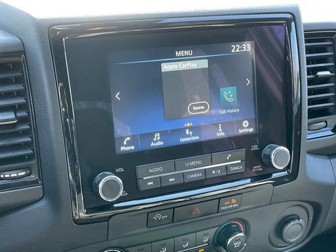 Used 2023 Nissan Frontier SV w/ Midnight Edition Package image 18