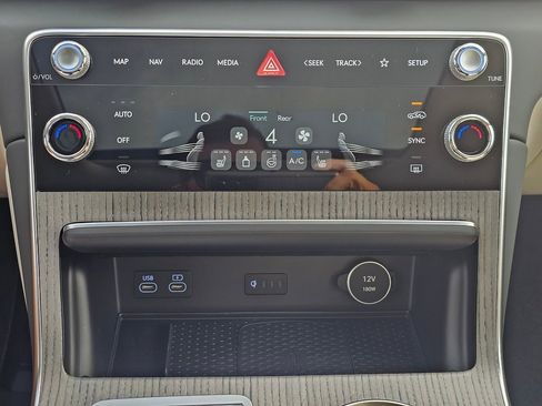 New 2026 Genesis GV80 2.5T Select image 16