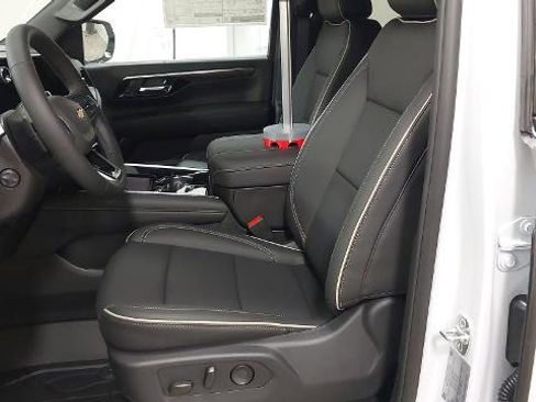 New 2026 Chevrolet Suburban Premier w/ Sun And Tow Package image 22