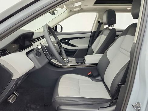 New 2025 Land Rover Range Rover Evoque Dynamic SE image 21