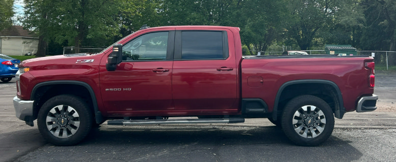 Used 2023 Chevrolet Silverado 2500 LT w/ Convenience Package AWD/4WD image 6