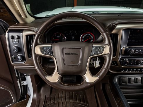 Used 2016 GMC Sierra 2500 Denali w/ Duramax Plus Package image 15